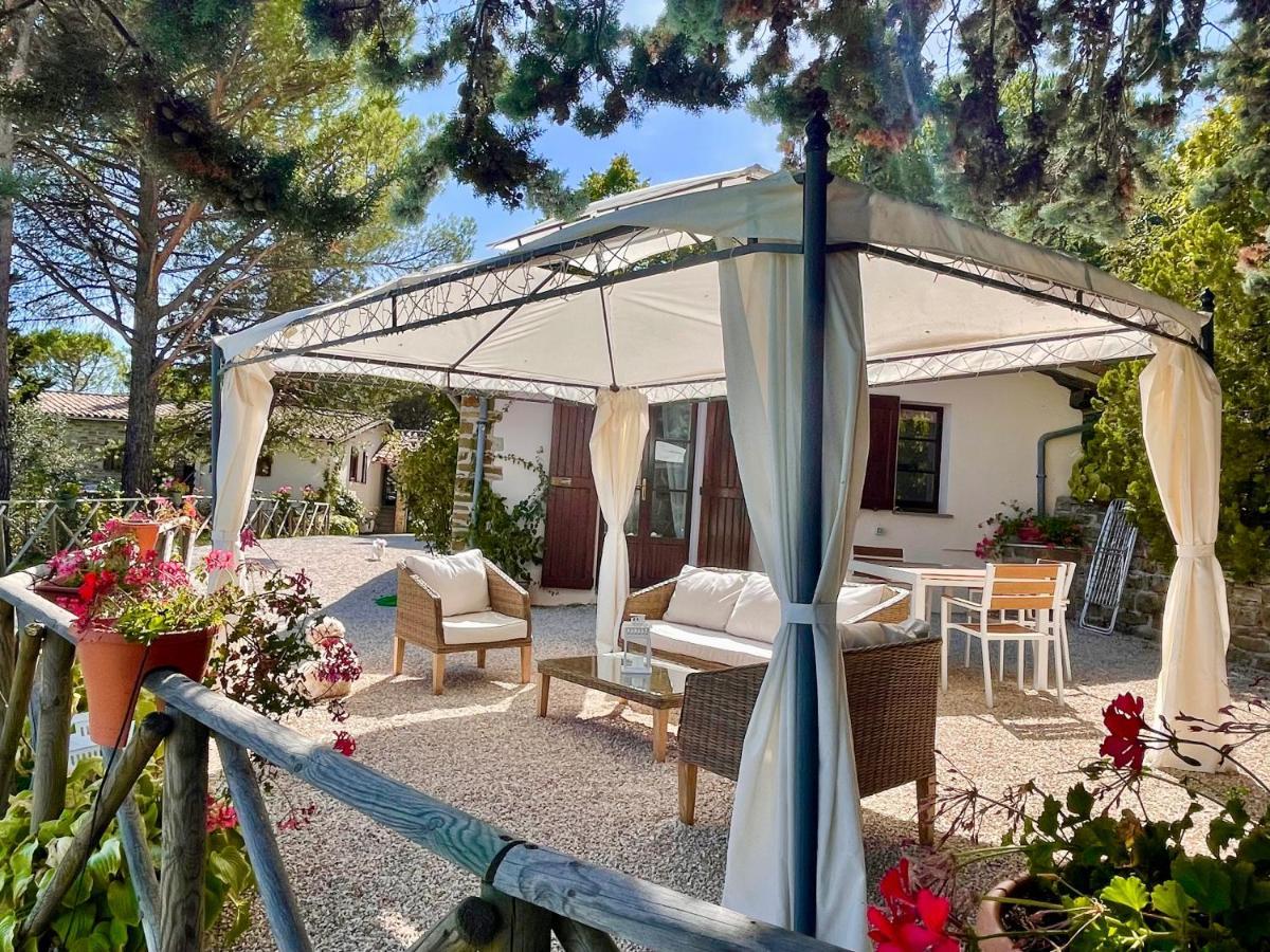 La Panoramica Gubbio - Maison De Charme - Casette E Appartamenti Self Catering Per Vacanze Meravigliose! Exterior foto
